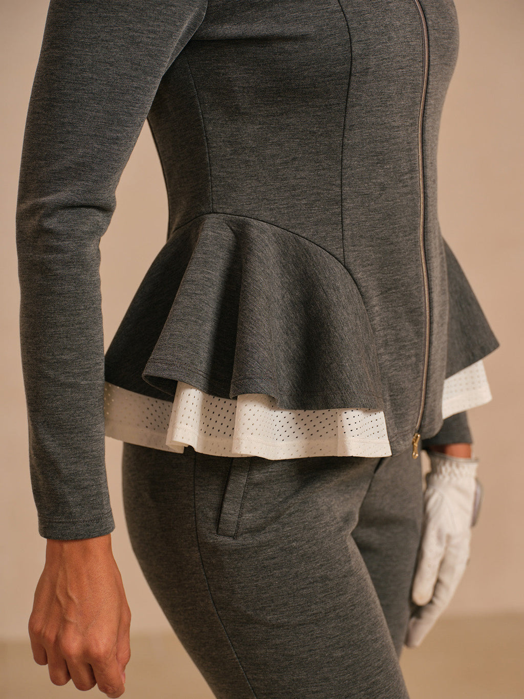 Meer Dan Basic Ruffle Golfjas